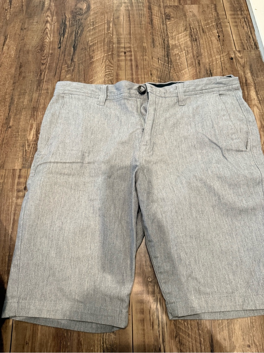 Volcom Men's Light Gray Flat-Front Chino Shorts